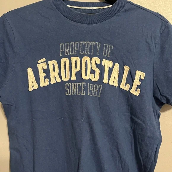 ⚡️aeropostale t shirt - Picture 2 of 3